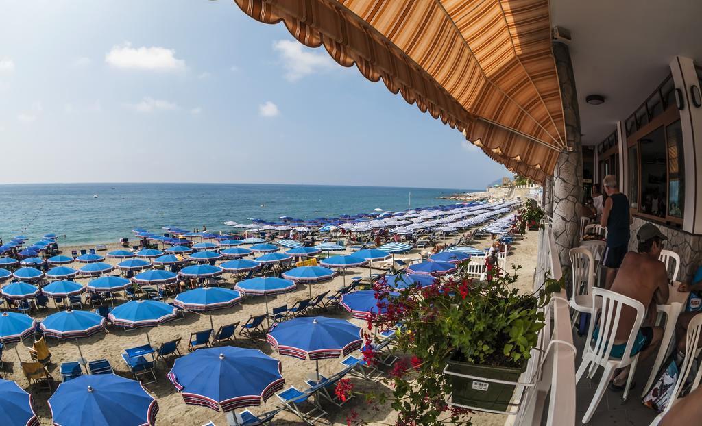 Residence Hotel Kriss Deiva Marina Exterior foto