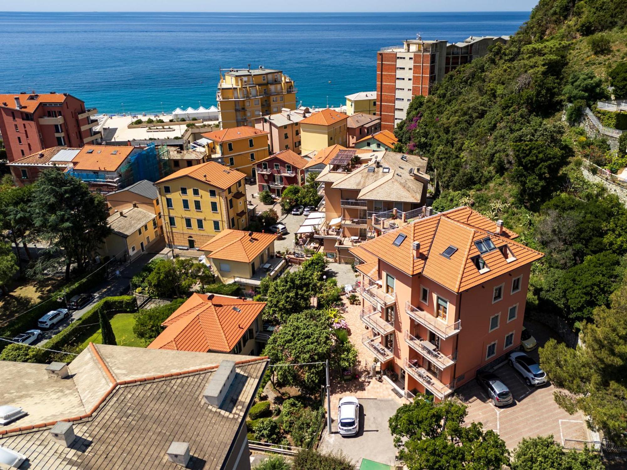 Residence Hotel Kriss Deiva Marina Exterior foto