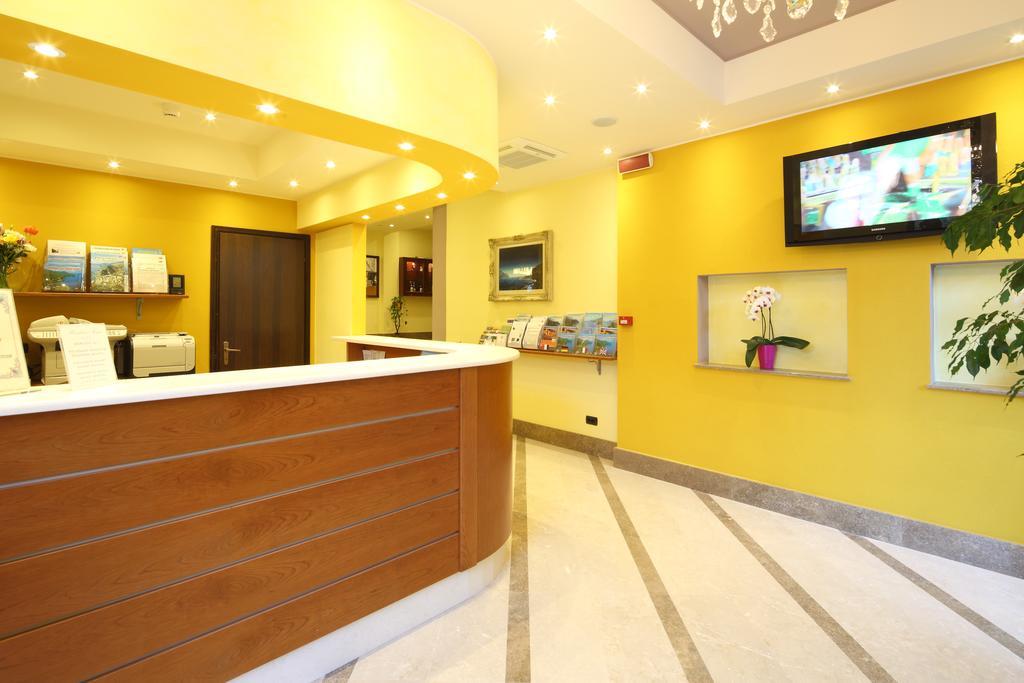 Residence Hotel Kriss Deiva Marina Exterior foto