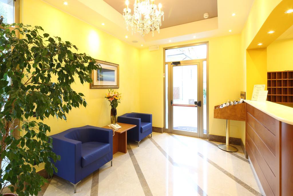 Residence Hotel Kriss Deiva Marina Exterior foto